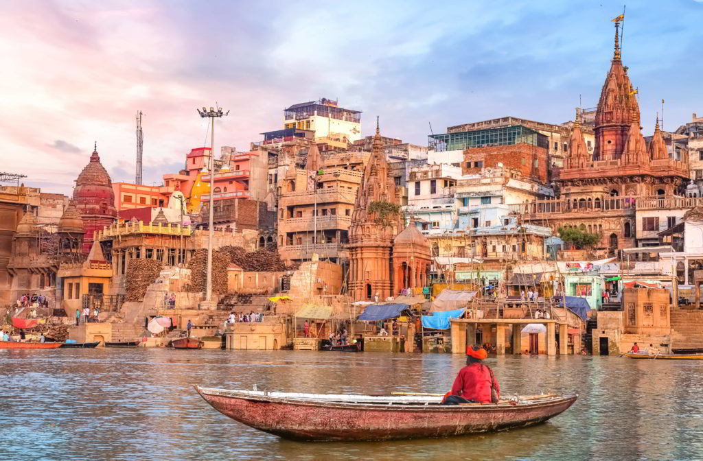 Discover the fabulous old forts and palaces of India